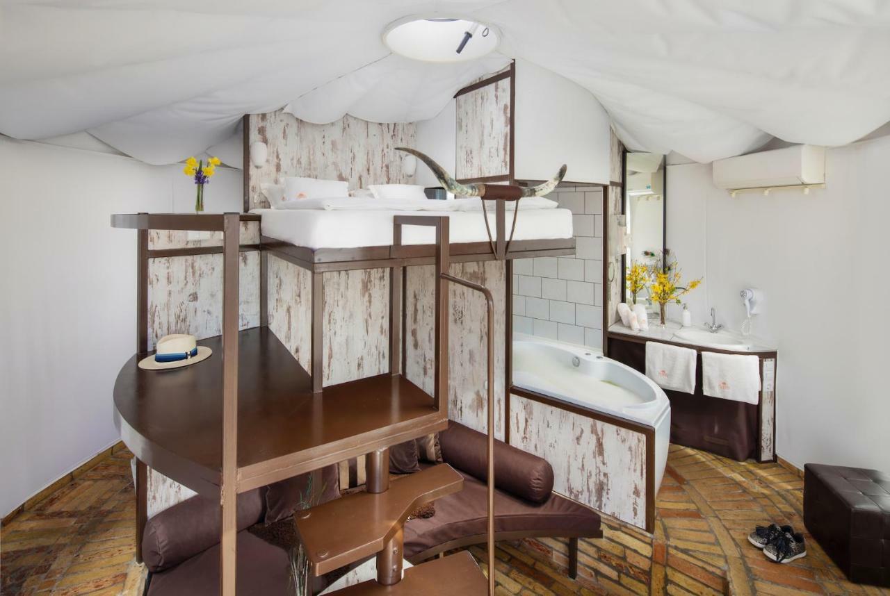 Homoki Lodge Bed & Beyond Glamping (Adults Only) Ruzsa Esterno foto