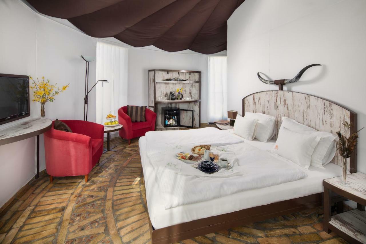 Homoki Lodge Bed & Beyond Glamping (Adults Only) Ruzsa Esterno foto